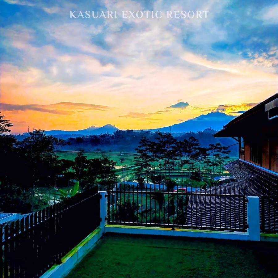Kasuari Exotic Resort Magelang Exterior foto